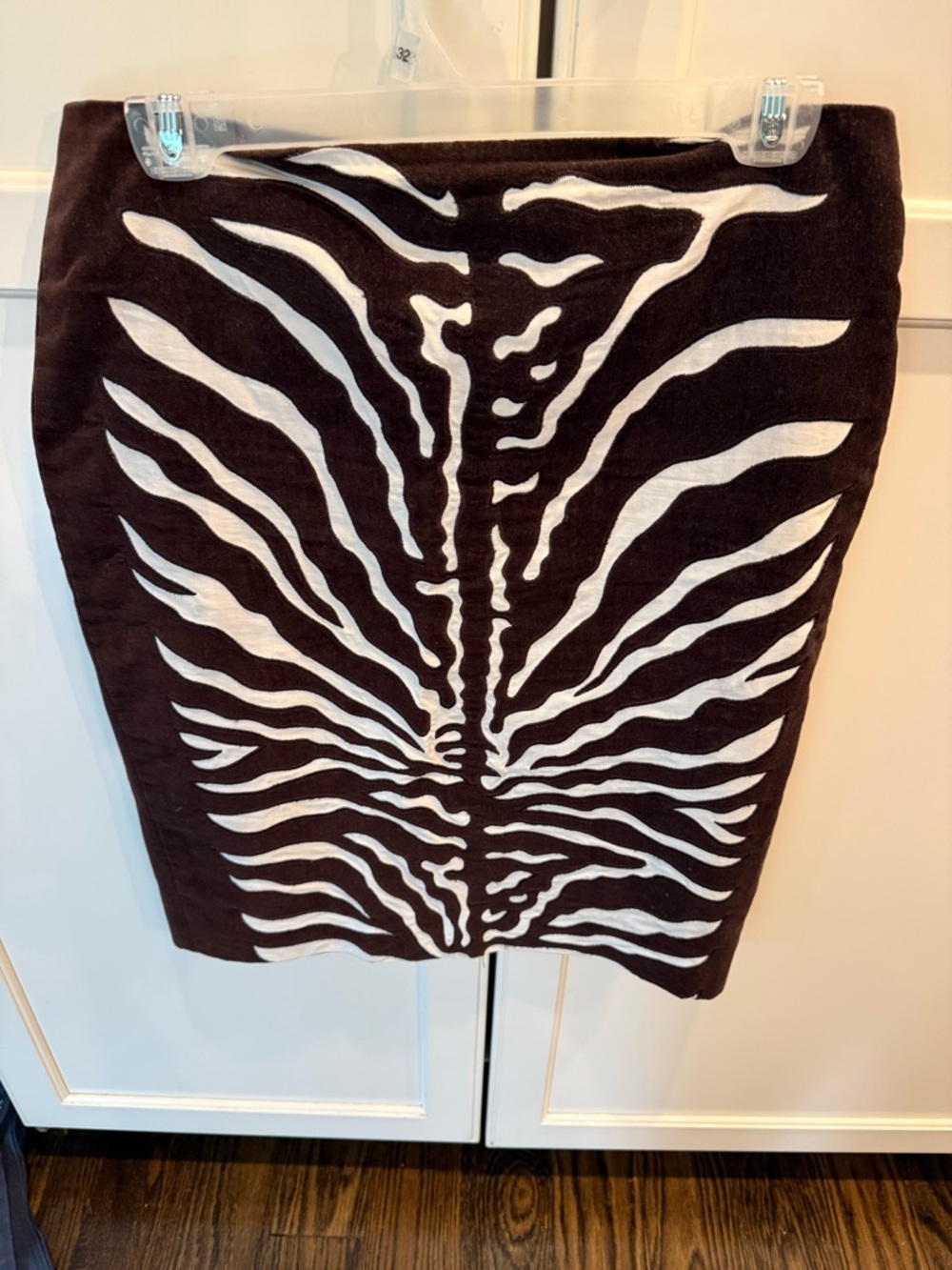 Erc. Brown & White Zebra-Print Pencil Skirt. Velvet sewn on, textured.